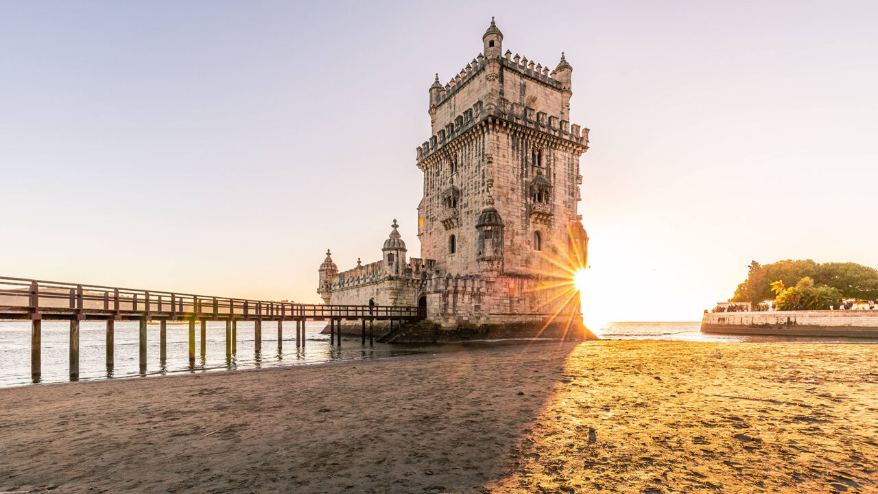 Der Torre de Belém ist eines der Wahrzeichen von Lissabon. 