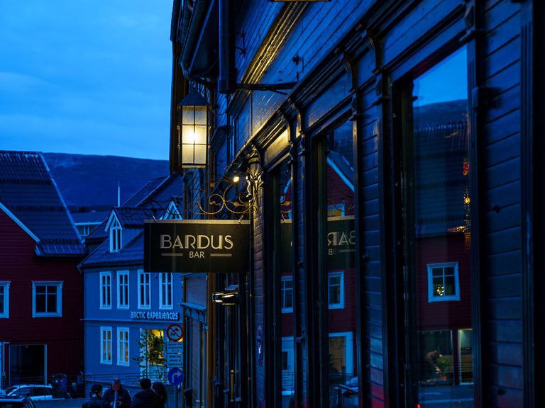 Bardus Bar in Tromsø, von außen