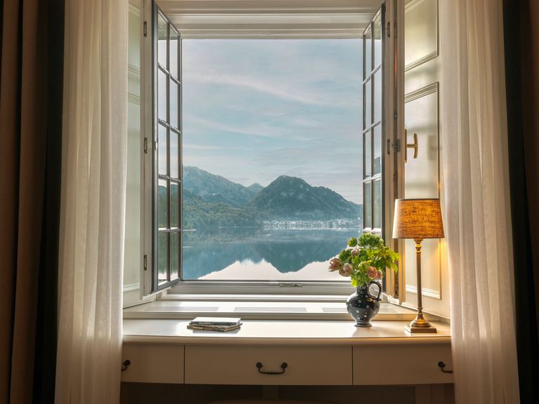 Ausblick aus der Heritage Suite im Hotel Rosewood Schloss Fuschl