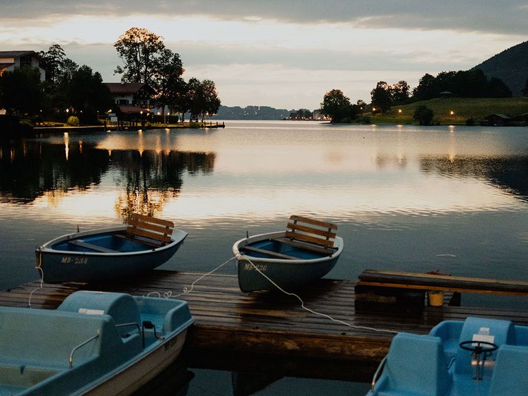 Boote dümpeln im Tegernsee