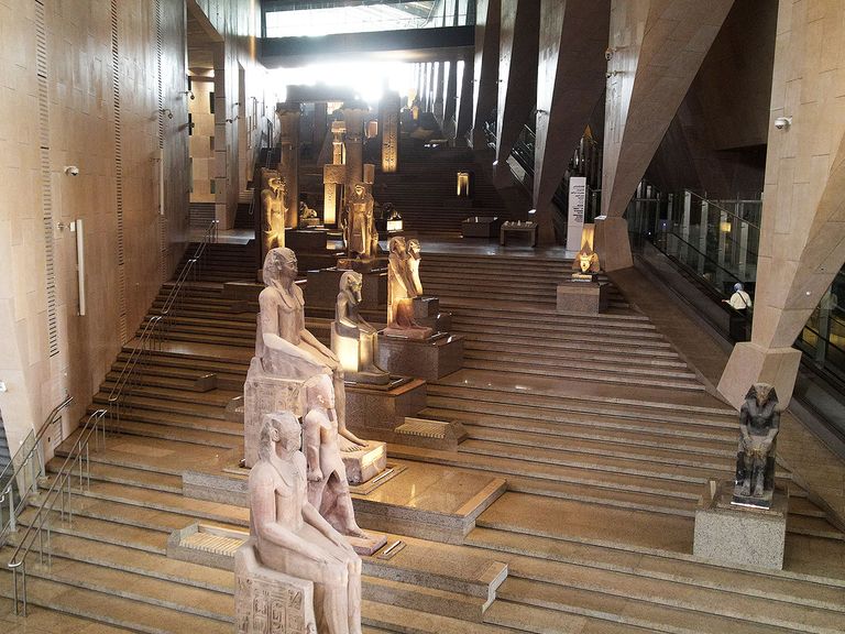 Treppe im Grand Egyptian Museum