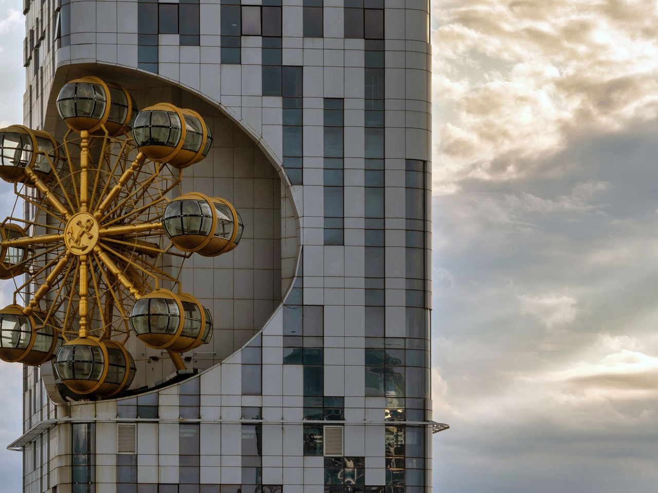Riesenrad im Batumi Tower