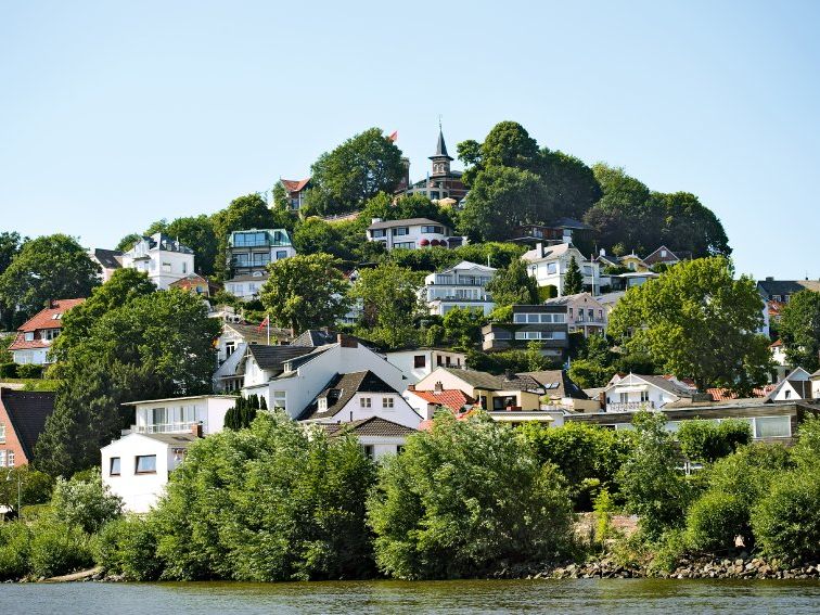 Blick auf die Elbhänge von Blankenese