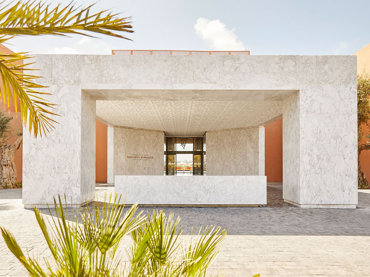 Marmor-Eingang vom Park Hyatt Marrakech