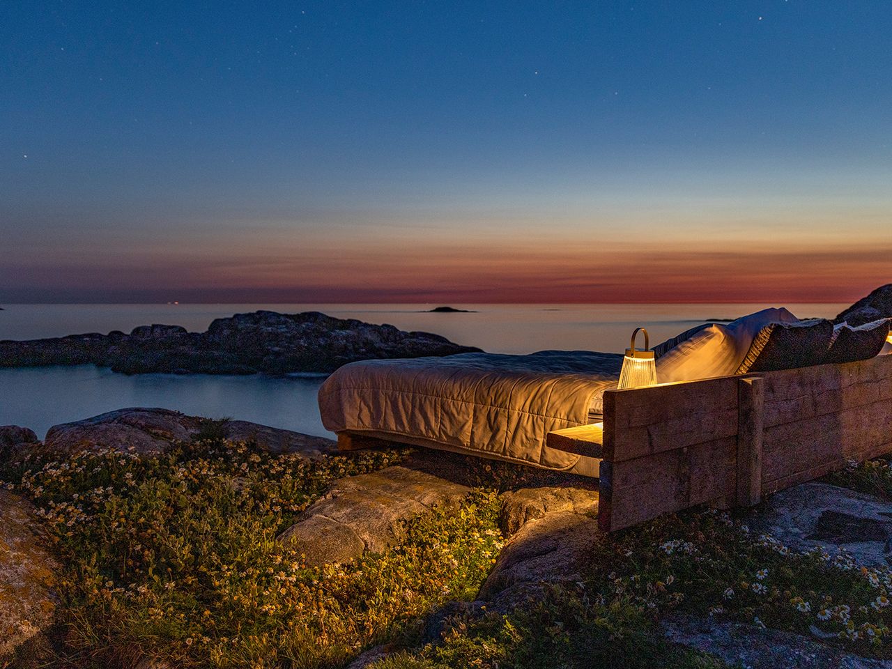 Pater Noster, Leuchtturm-Hotel in Schweden