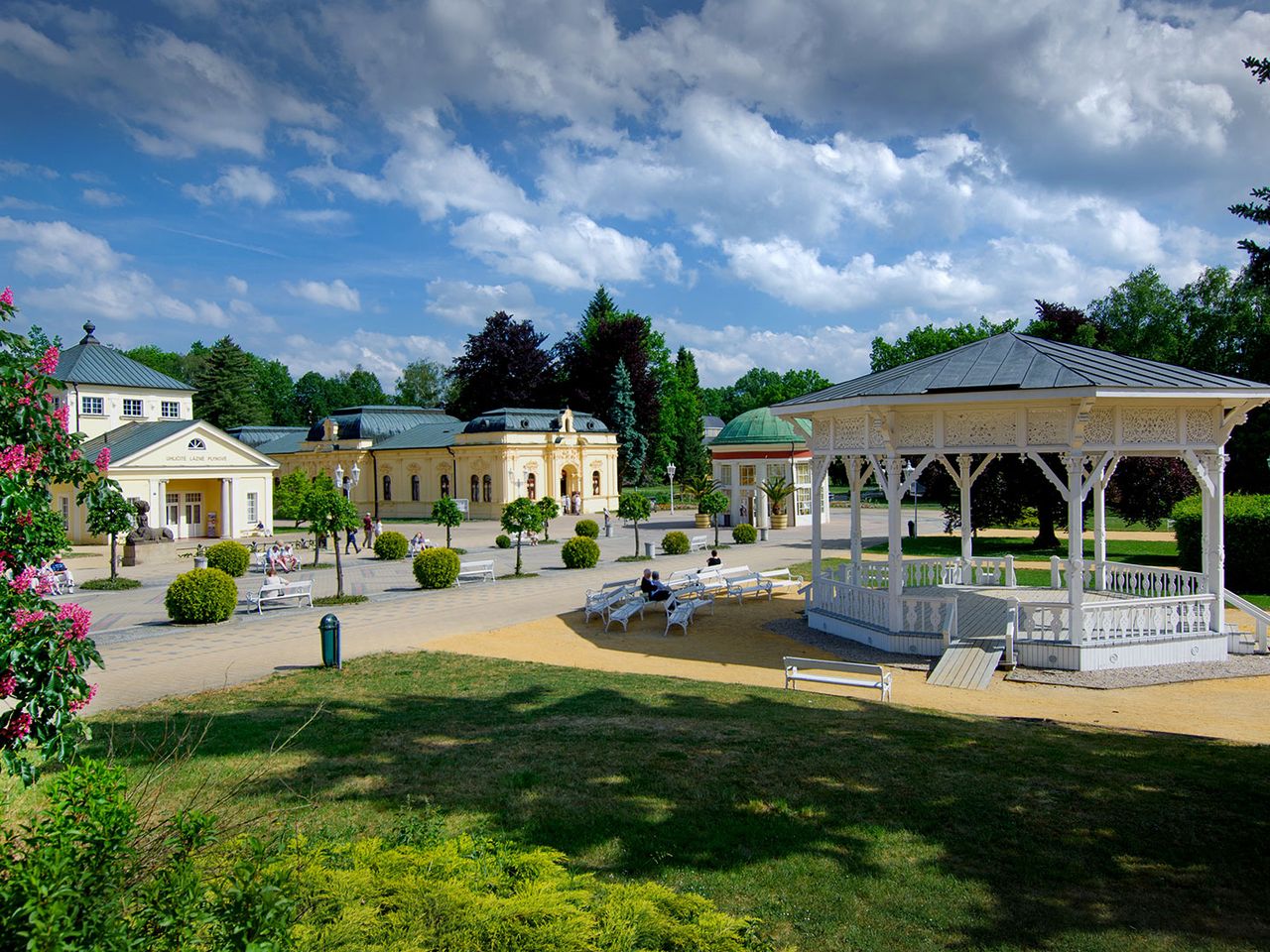Pavillons und hübsche Bauten in Franzensbad, Tschechien