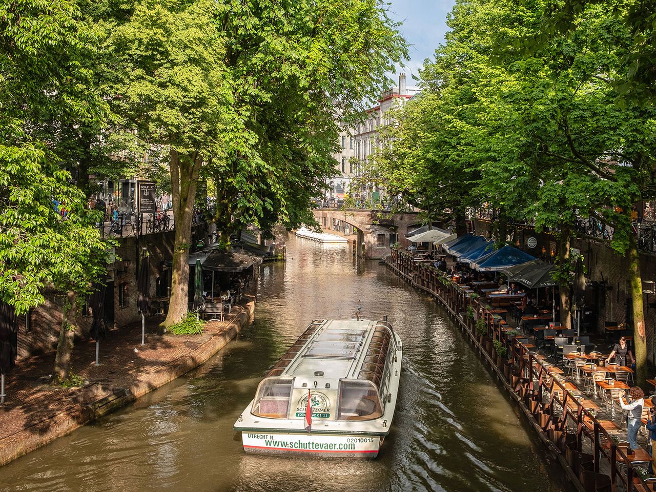 Boot auf einem Kanal in Utrecht