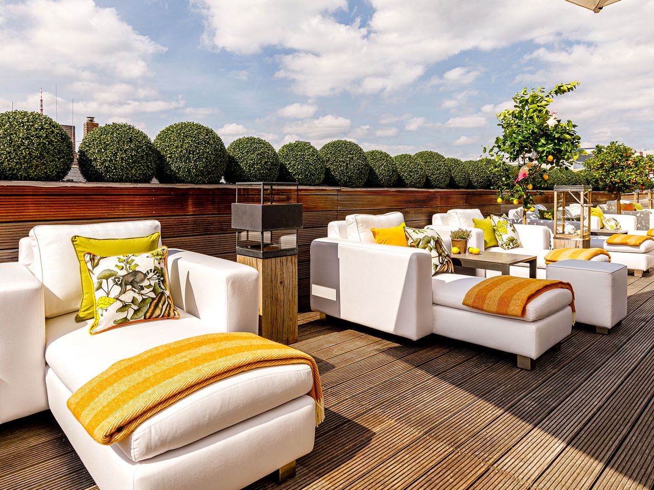 Dachterrasse des Hotel Vier Jahreszeiten Hamburg