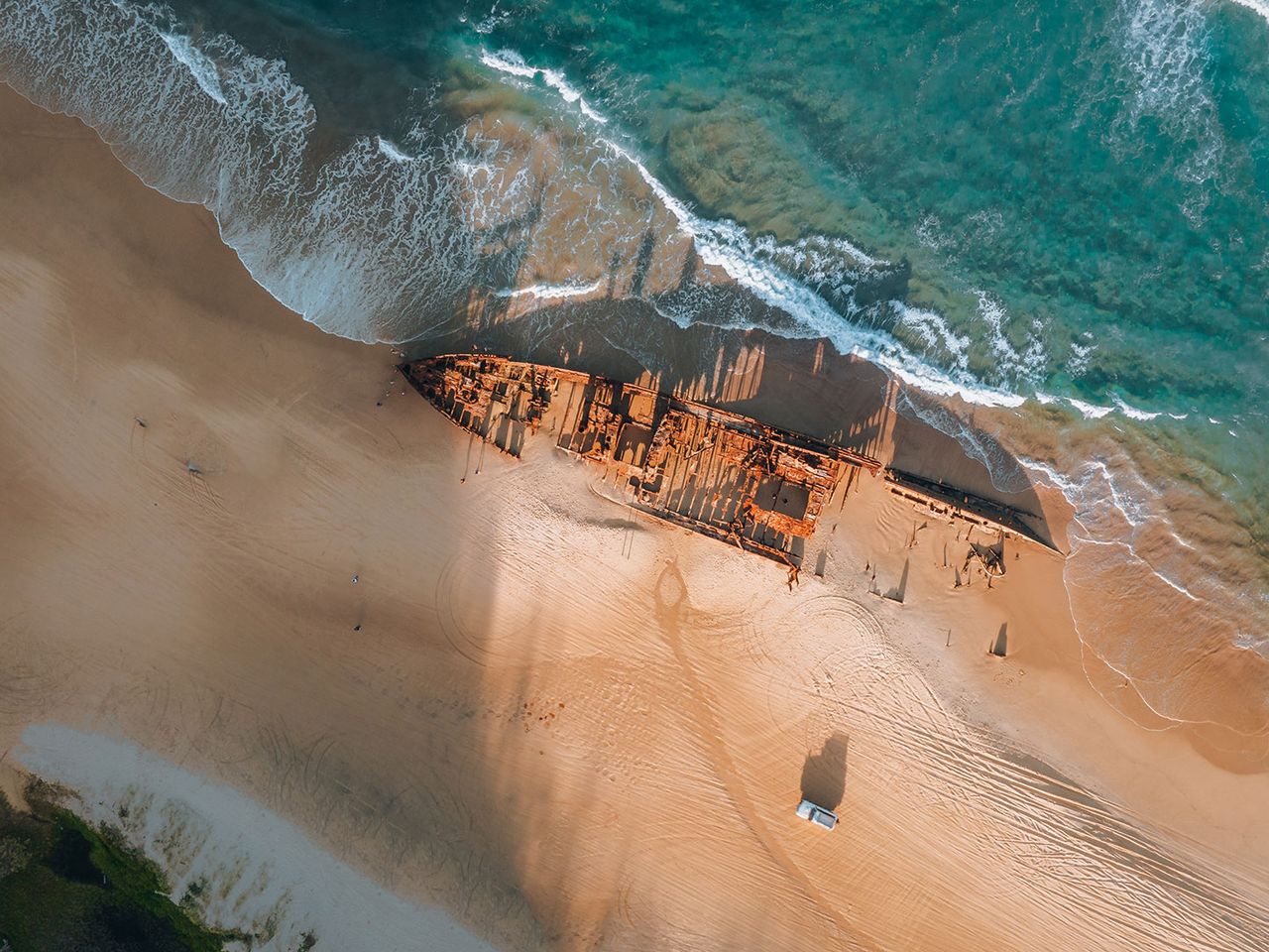Blick von oben auf Schiffswrack der SS Maheno, Fraser Island