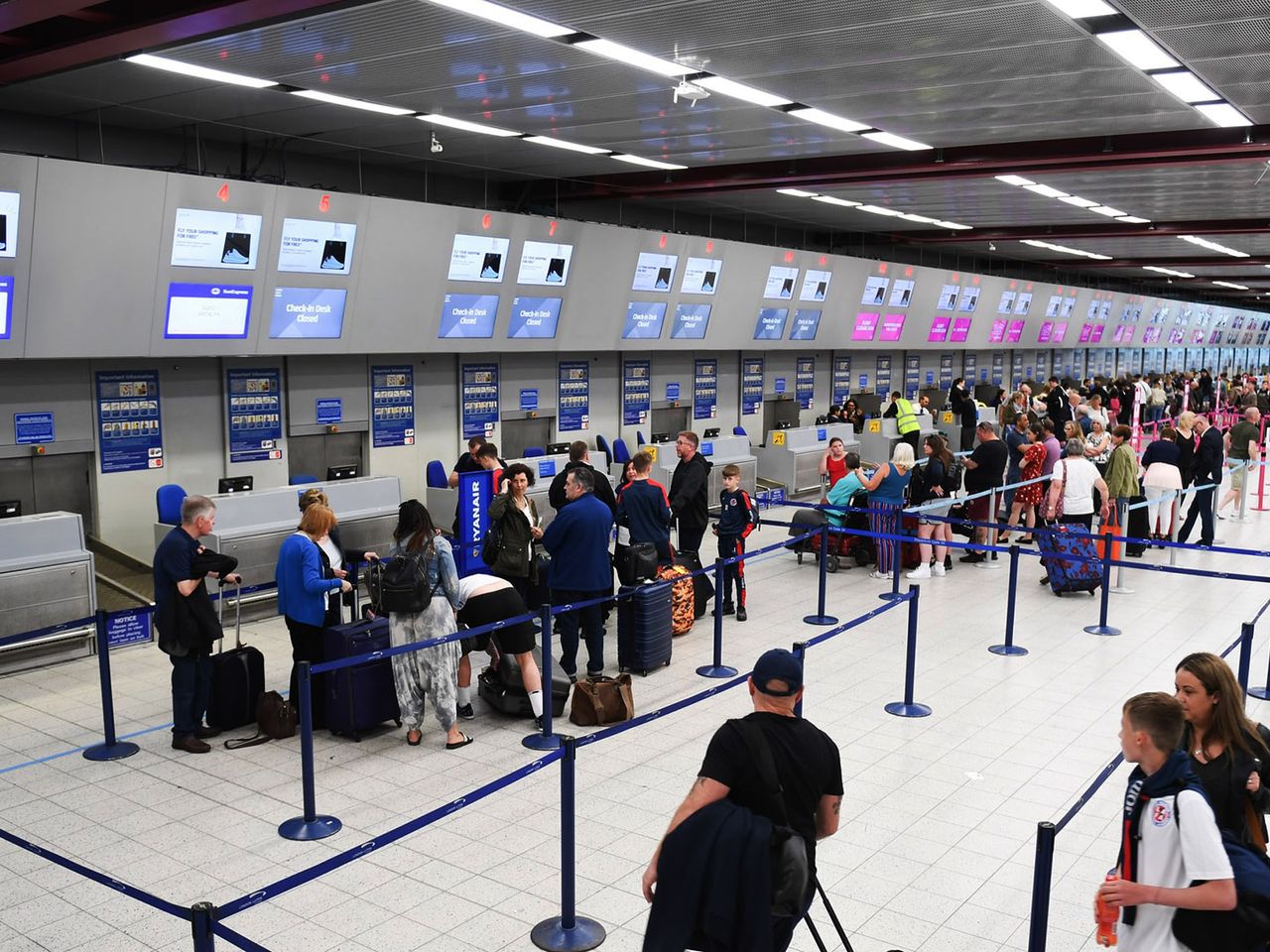 Flughafen Check-In