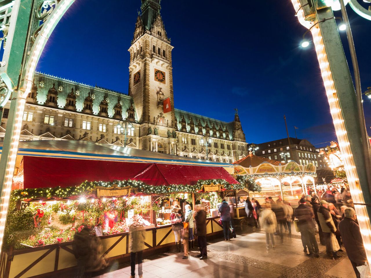 Historischer Weihnachtsmarkt auf dem Rathausplatz, Hamburg