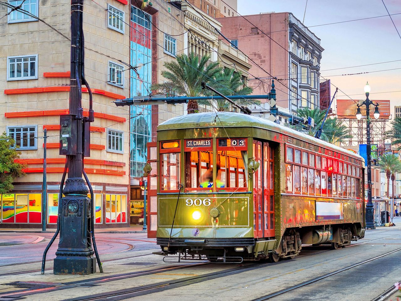 grünes Streetcar in New Orleans