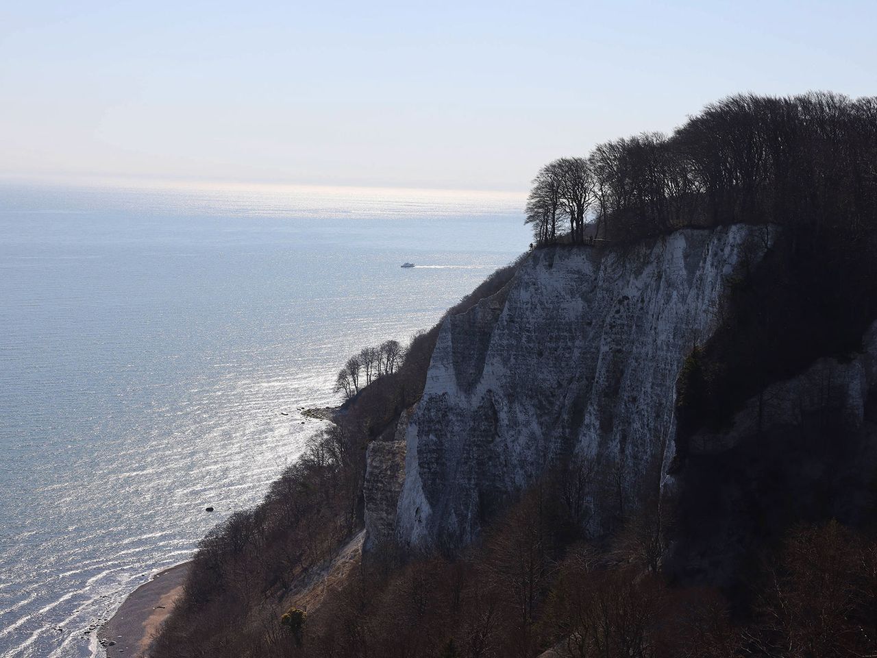 Der neue Skywalk gibt den Ausblick auf den Königsstuhl frei