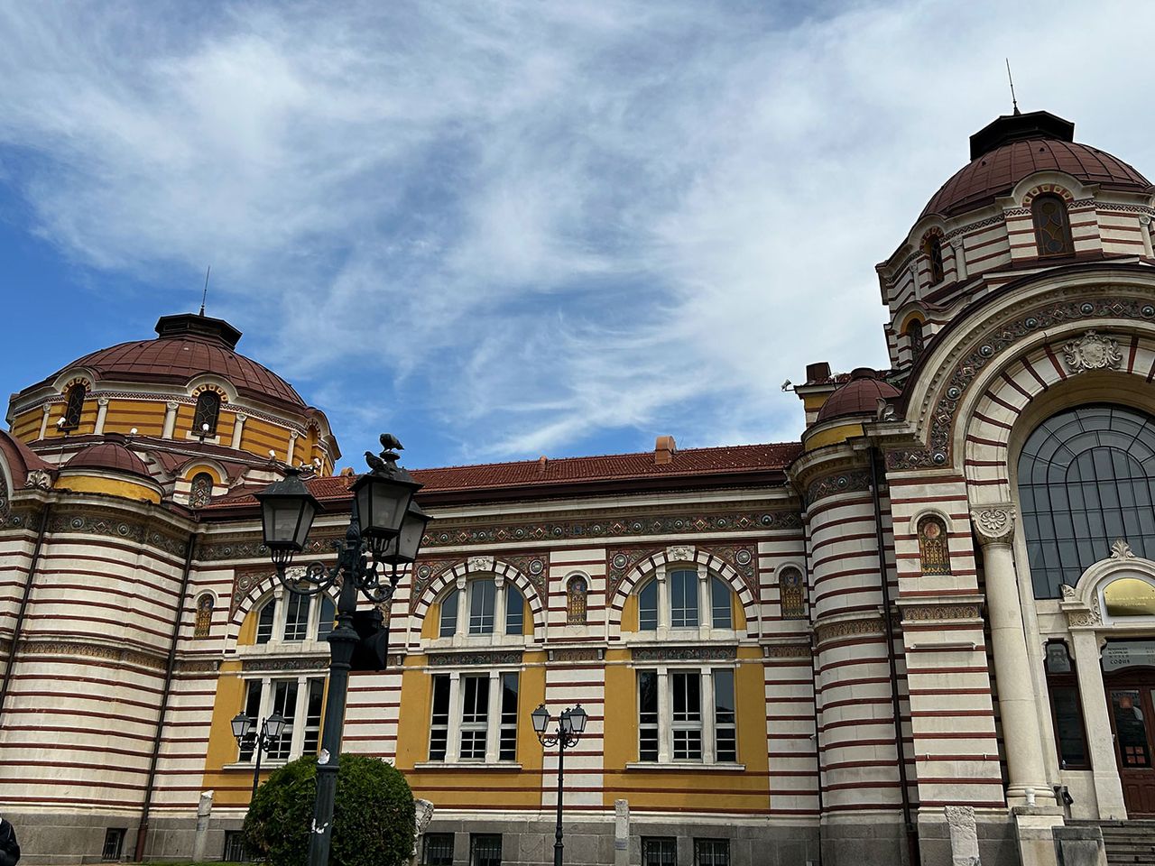 Zentrales Mineralbad in Sofia von außen