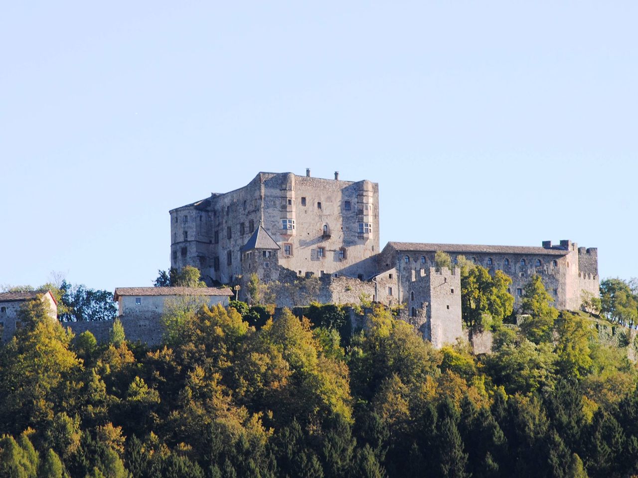 Castel Pergine, Schlosshotel im Trentino
