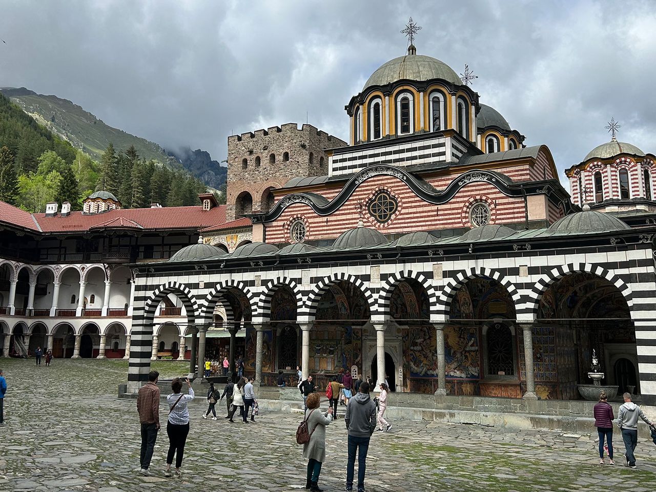 Rila-Kloster von außen
