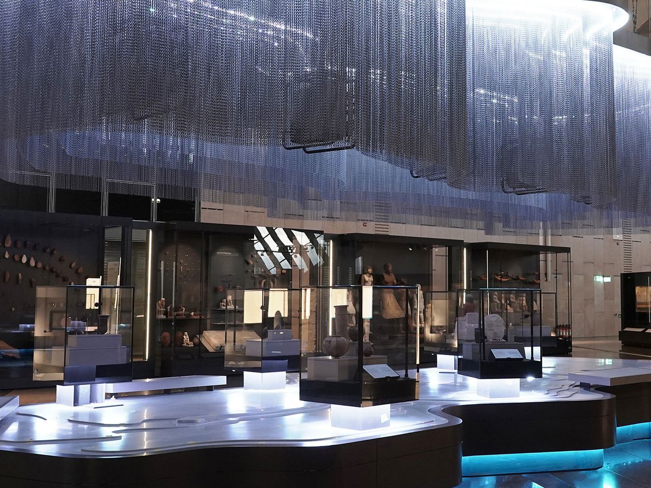 Hauptgalerie im Großen Ägyptischen Museum