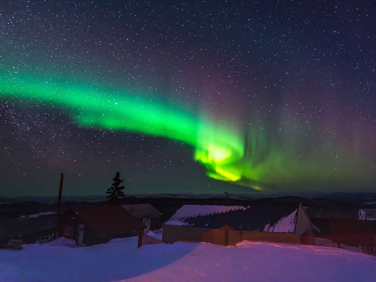 Polarlichter über Fairbanks in Alaska