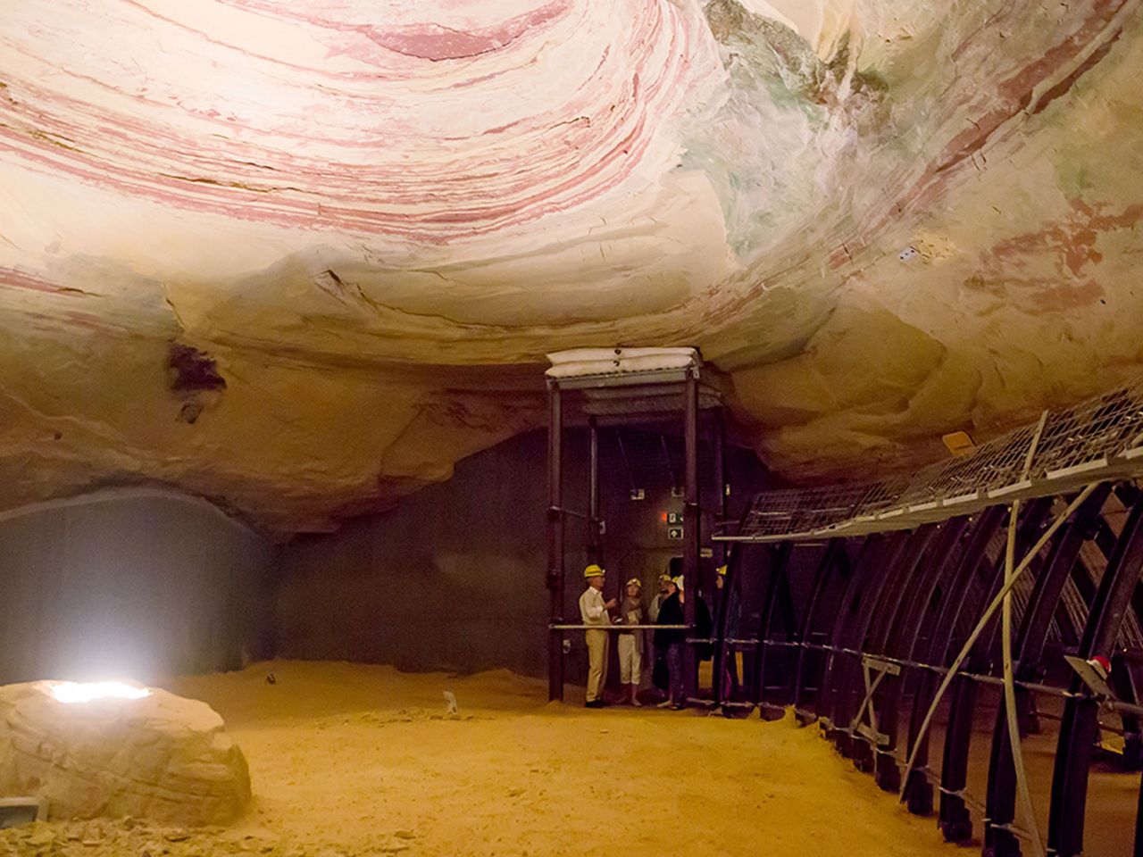 Schlossberghöhle