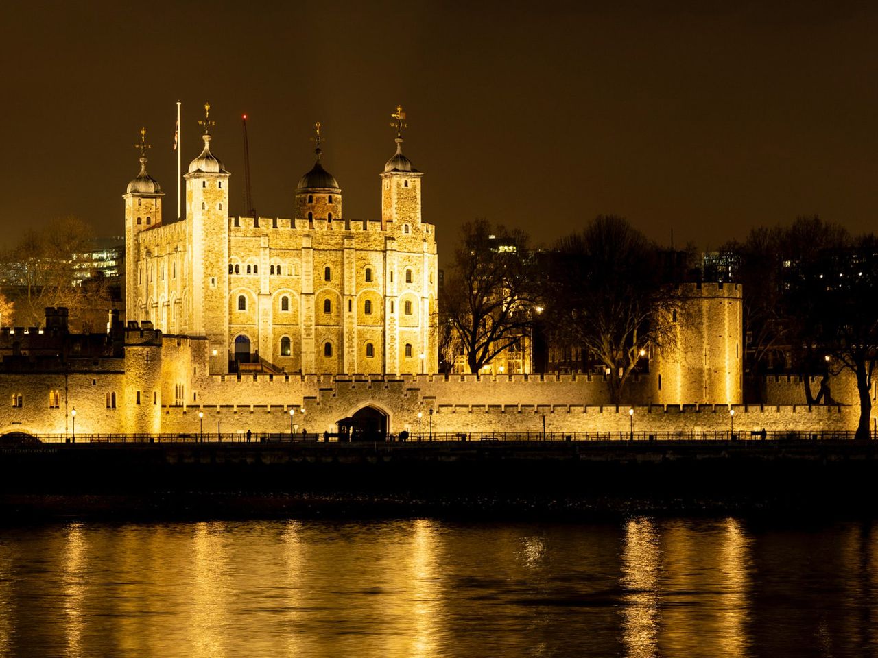 London Tower bei Nacht