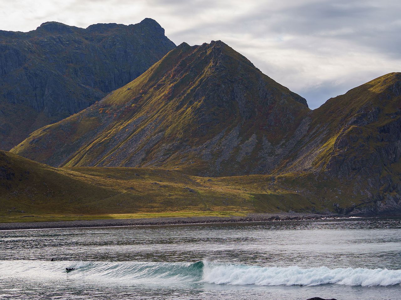 Wasser und Berge auf den Lofoten
