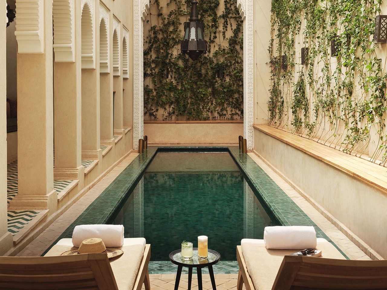 Pool im Hotel „Izza“ in Marrakesch