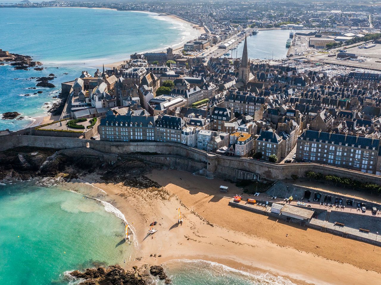 Luftaufnahme von Saint-Malo in der Bretagne