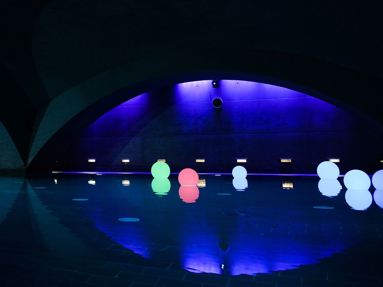 Architektonische besonders: Das Liquidrom Berlin
