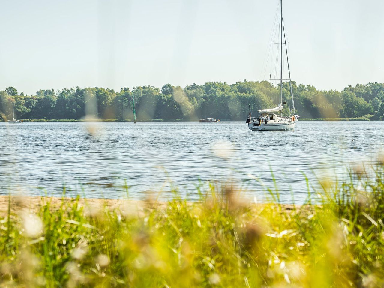 Ausblick auf die Trave vom Dummersdorfer Ufer