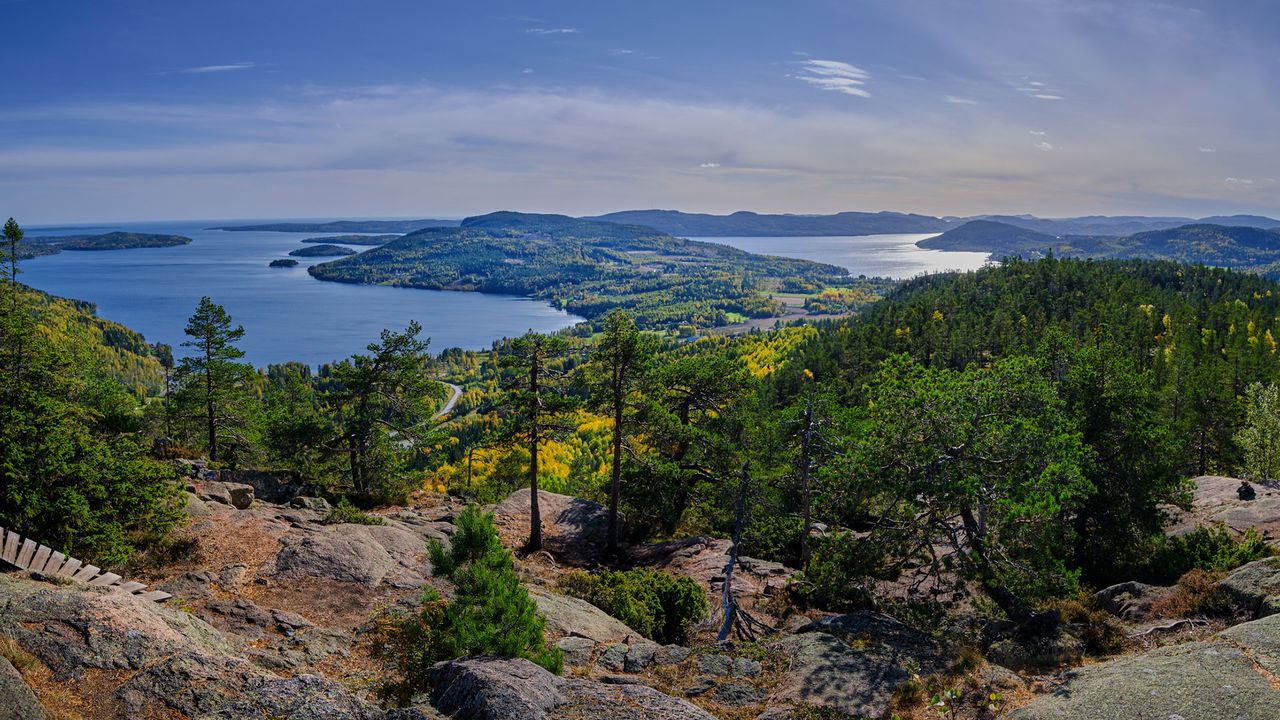 Höga Kusten in Schweden, Wanderweg mit Blick auf die Ostsee