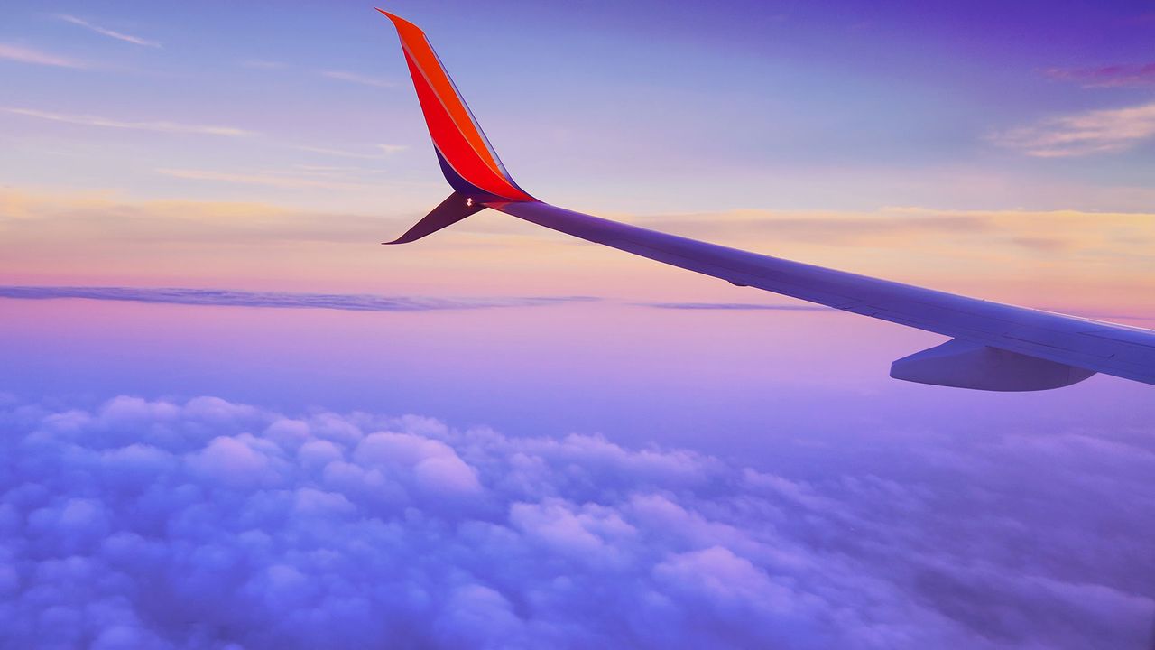 Flugzeug, Symbolbild, Sommerurlaub 2023 buchen