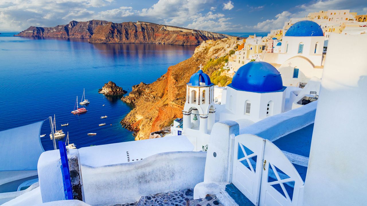 Oiá auf Santorini, Blick auf die Caldera und aufs Meer