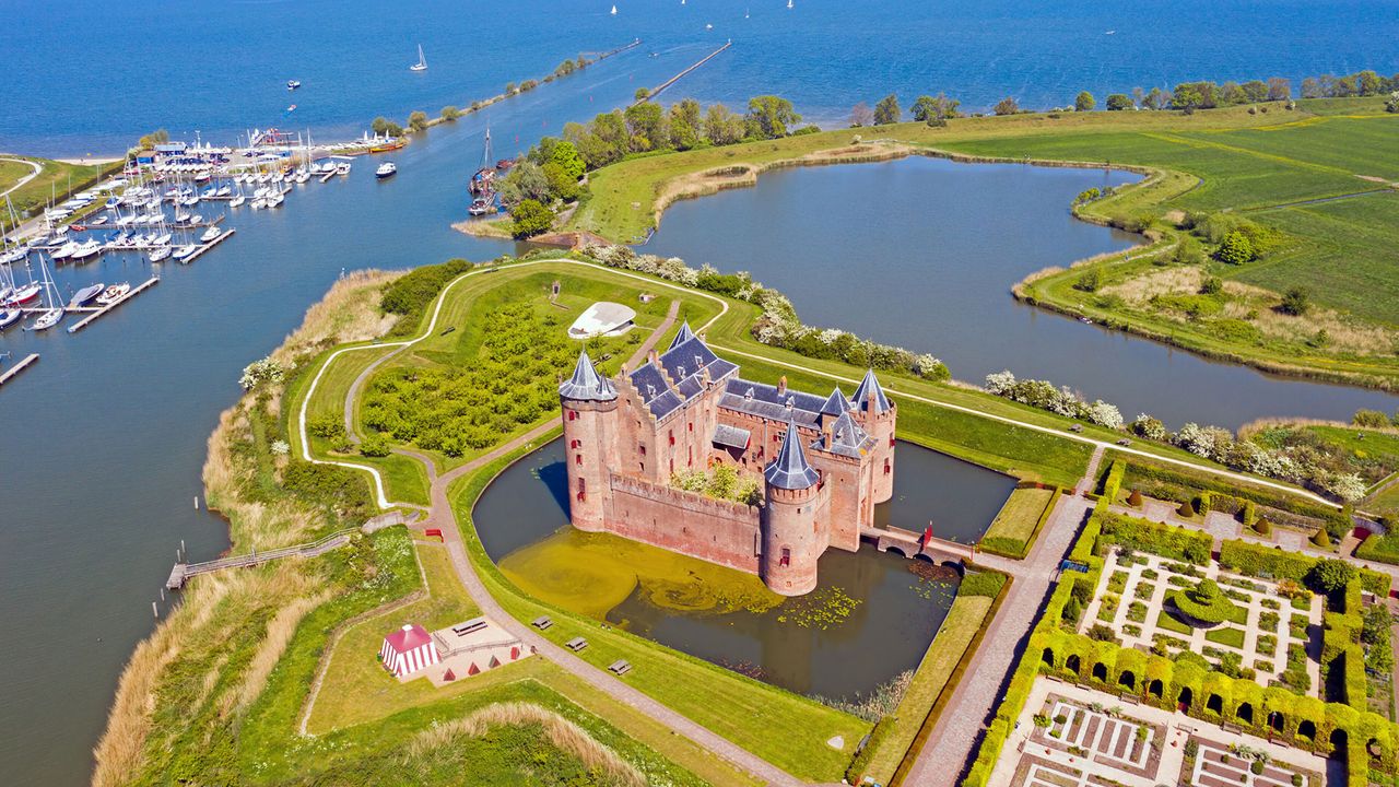 Luftaufnahme Muiderslot in den Niederlanden