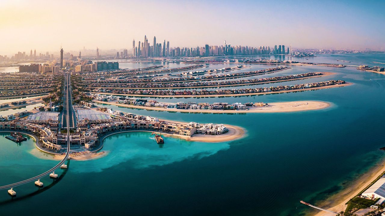 Die künstlichen Inseln von The Palm vor Dubai