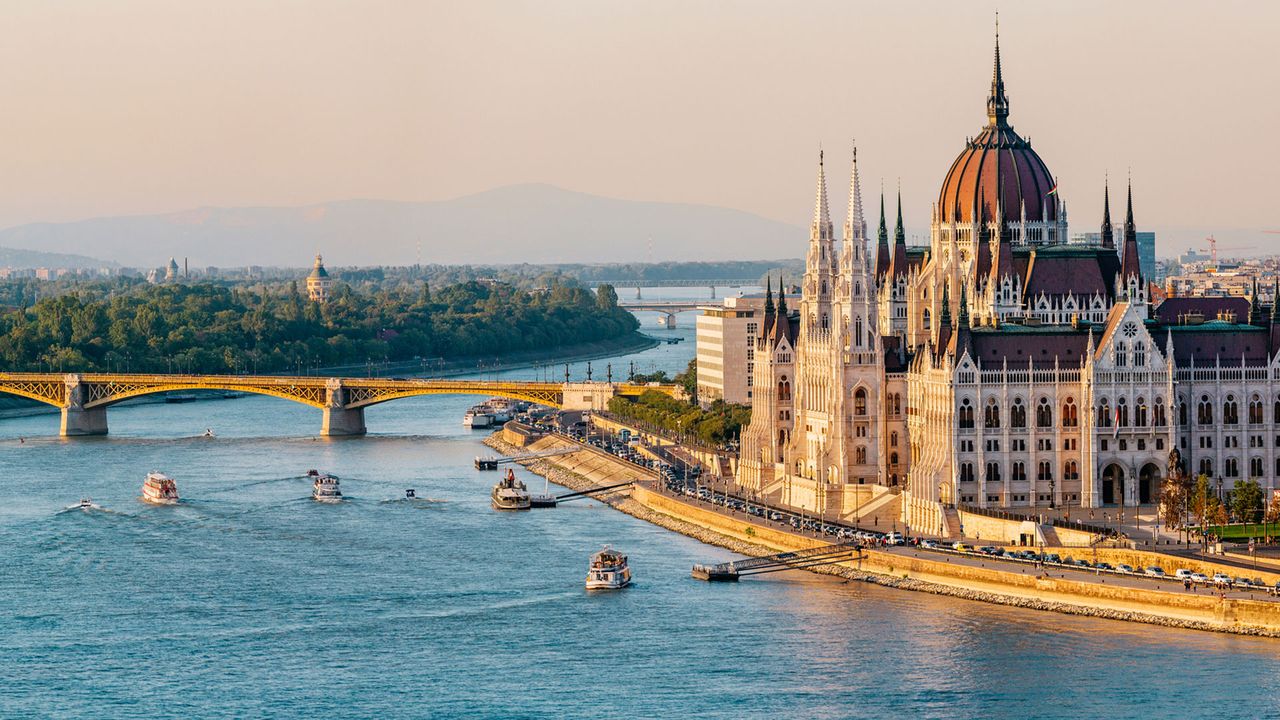Parlamentsgebäude und Donau, Budapest
