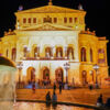 Die Alte Oper in Frankfurt am Abend