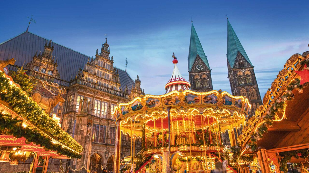 Weihnachtsmarkt in Bremen, Marktplatz mit Karussell