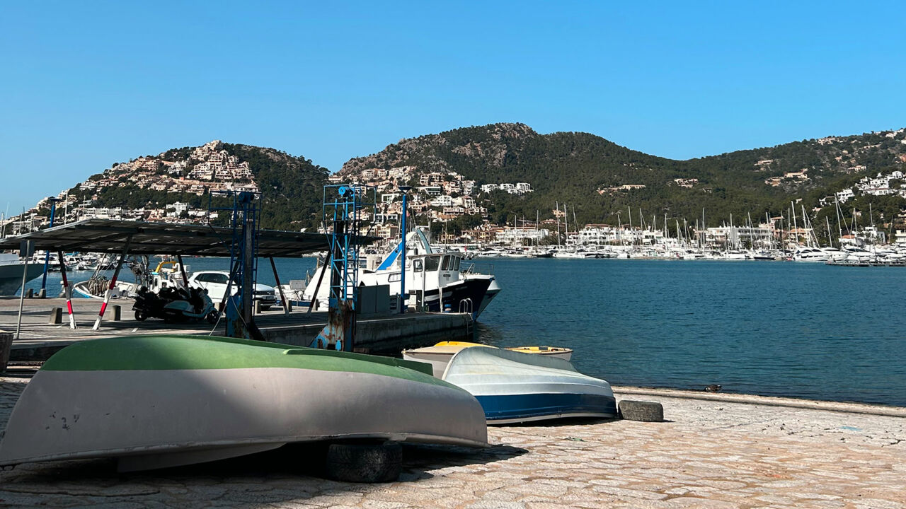 Port d’Andratx, Boote am Ufer