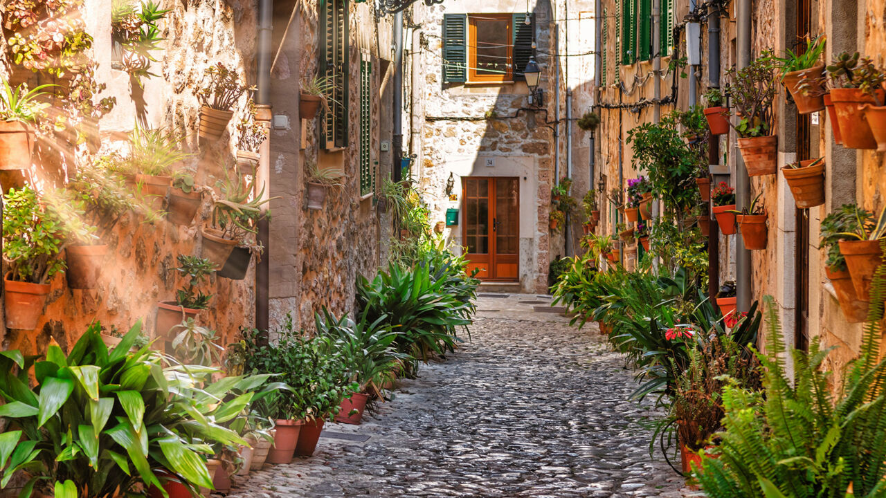 Enge Gasse in Valldemossa