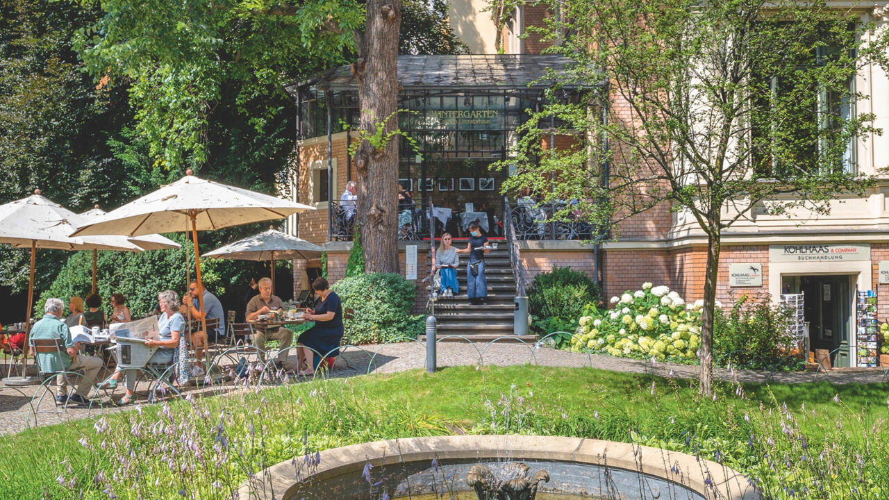 Idyllische Plätze vor dem Literaturhaus