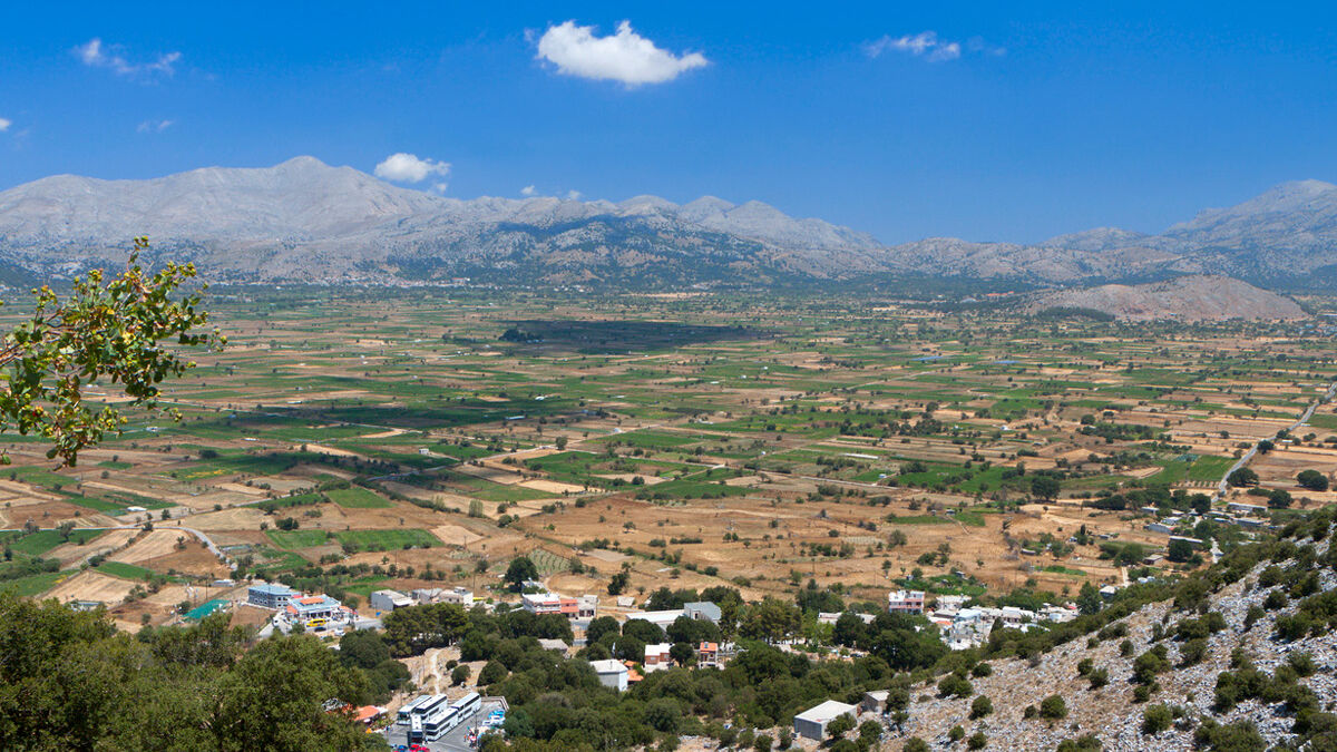 Blick auf die Lassithi-Hochebene auf Kreta