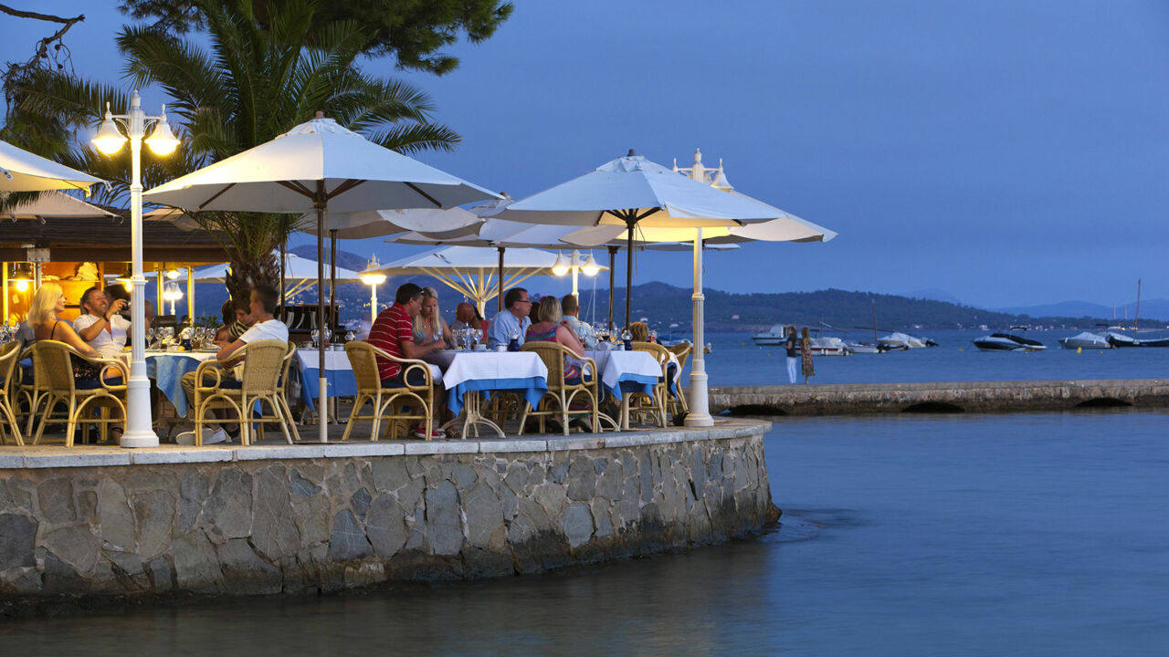 Hotel Illa d’Or, Restaurant „Terrassa“