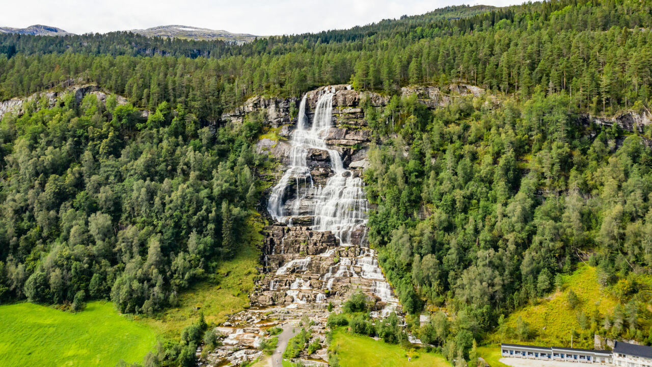 Tvindefossen, Wasserfall in Norwegen
