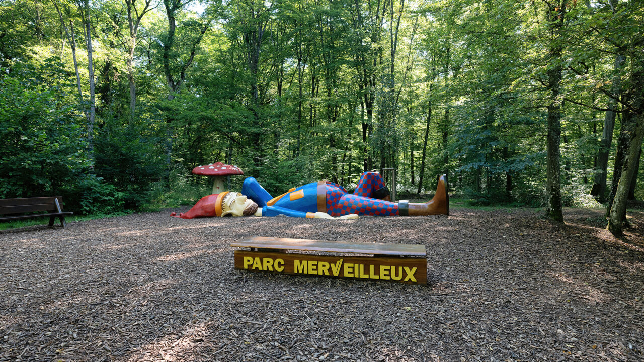 Schlafender Riese im Parc Merveilleux