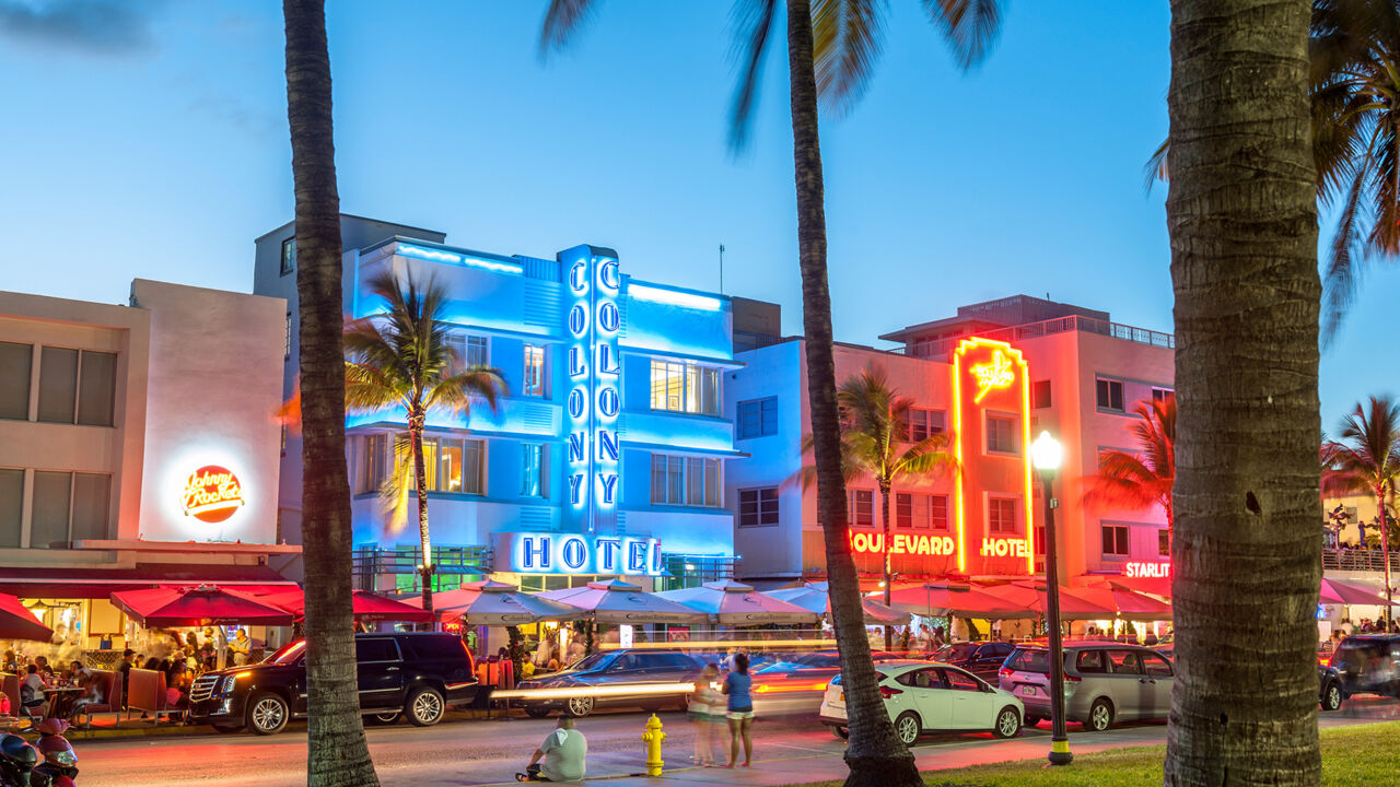 Florida: Miami Beach, South Beach, Colony Hotel
