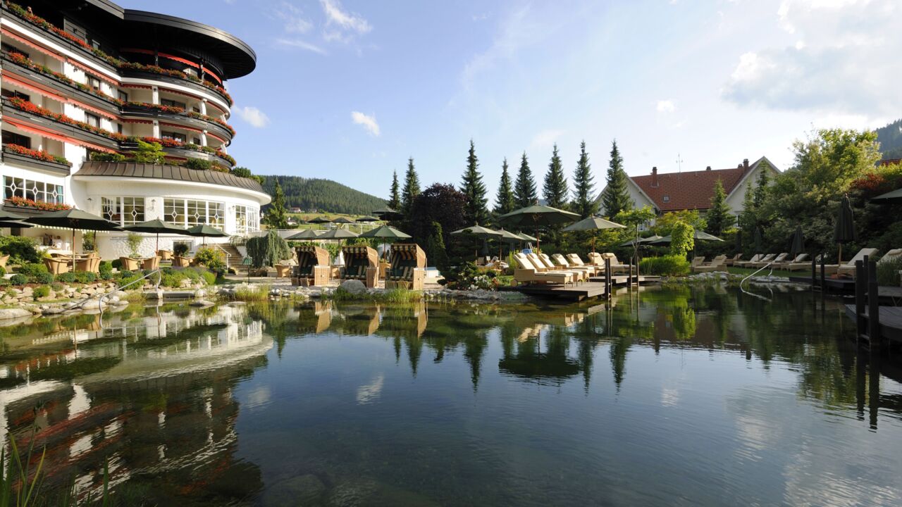 Außenansicht „Hotel Bareiss“ im Schwarzwald