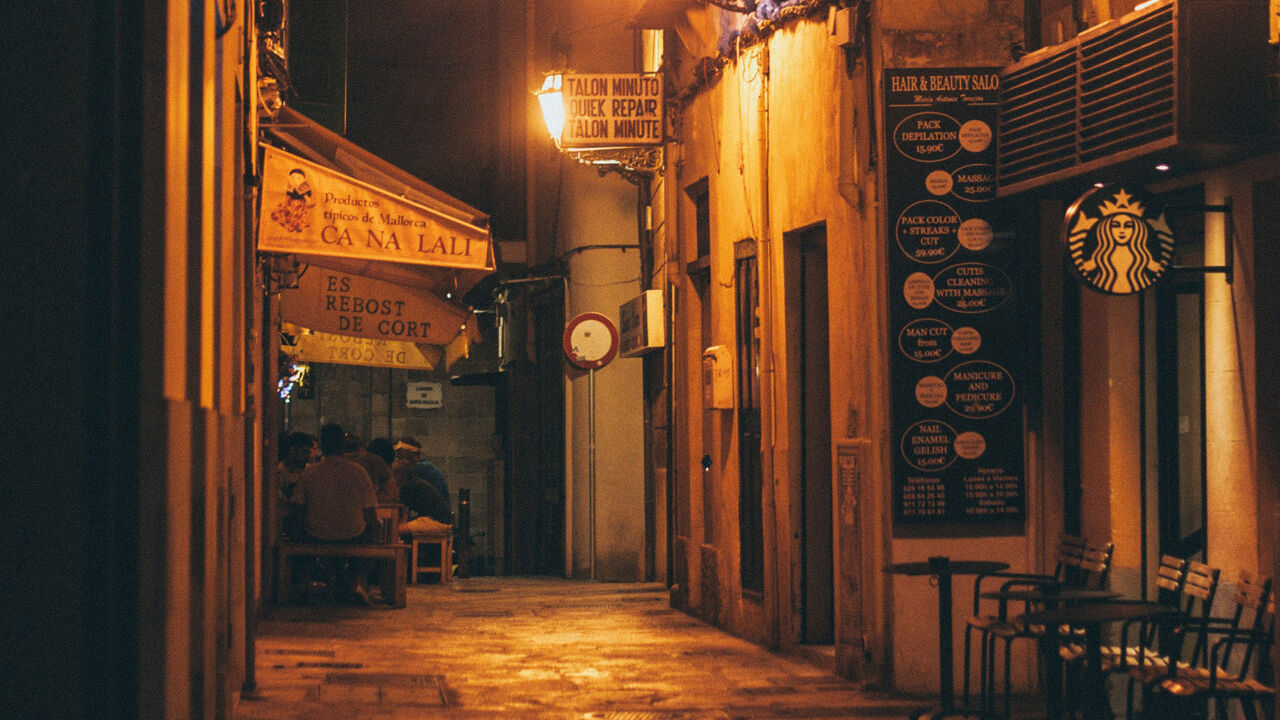 Mallorca Palma, Carrer de Sant Feliu bei Abend 