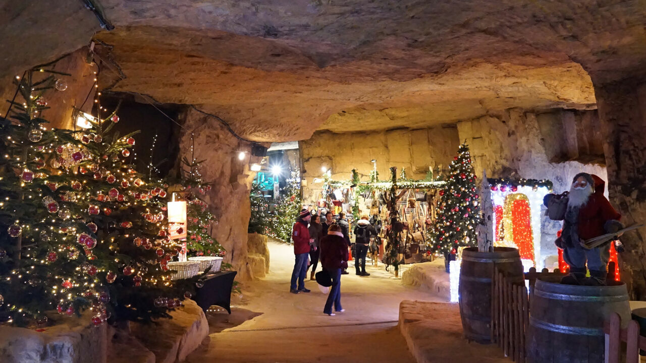 unterirdischer Weihnachtsmarkt in den Valkenburger Grotten