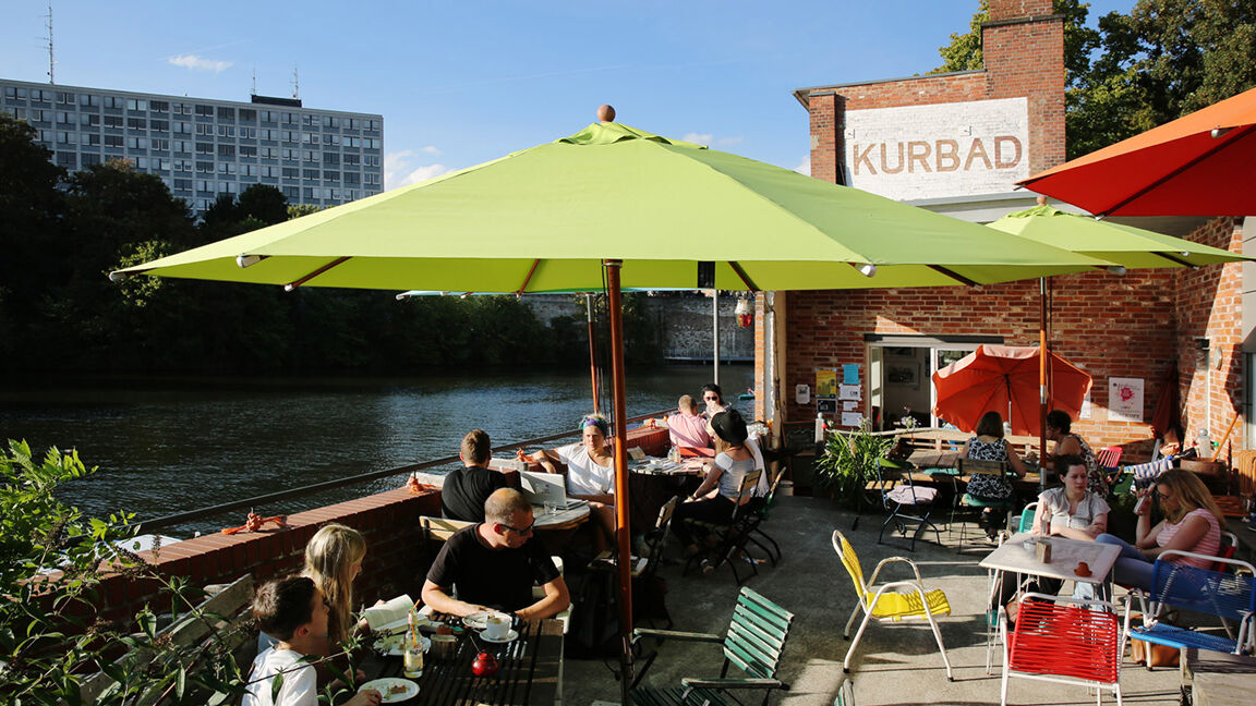 Kassel, Kurbad Jungborn, Café mit Terrasse
