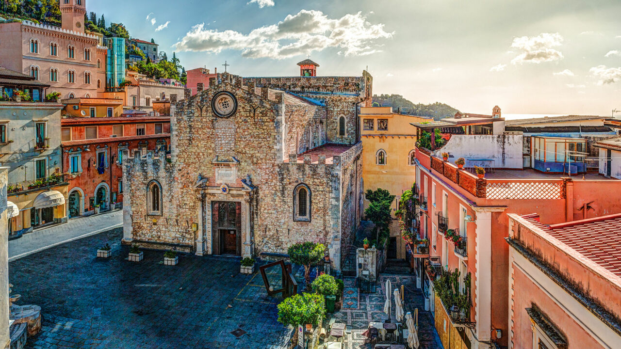 Dom S. Nicolò di Bari, Taormina